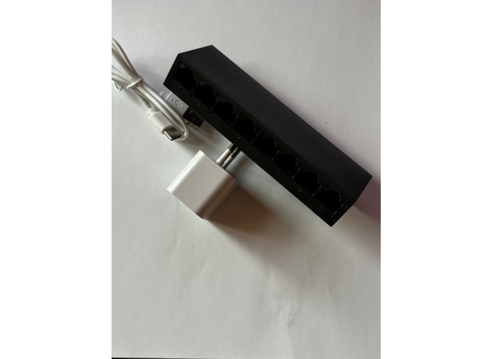 Мережевий комутатор Utex UT-SF08 (Switch) 8-портовий 10/100 Мбіт/с Fast Ethernet RJ45 | Plug & Play | USB Type-C живлення