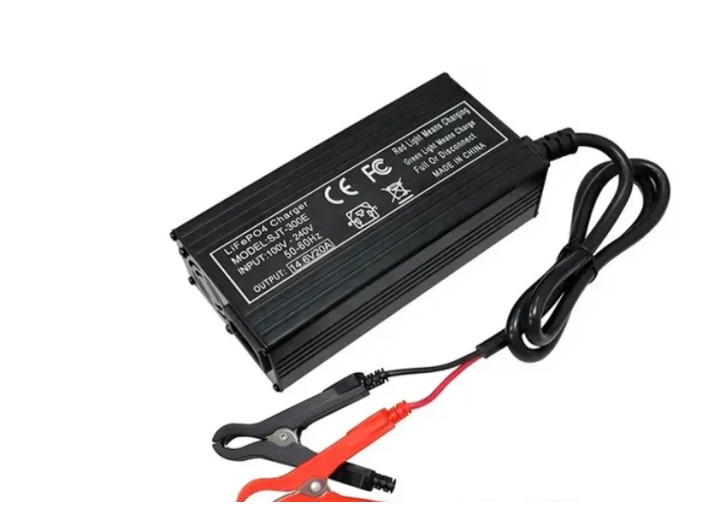 Потужний зарядний пристрій 20A 14,6В для LiFePO4 акумуляторів 12В з системами захисту