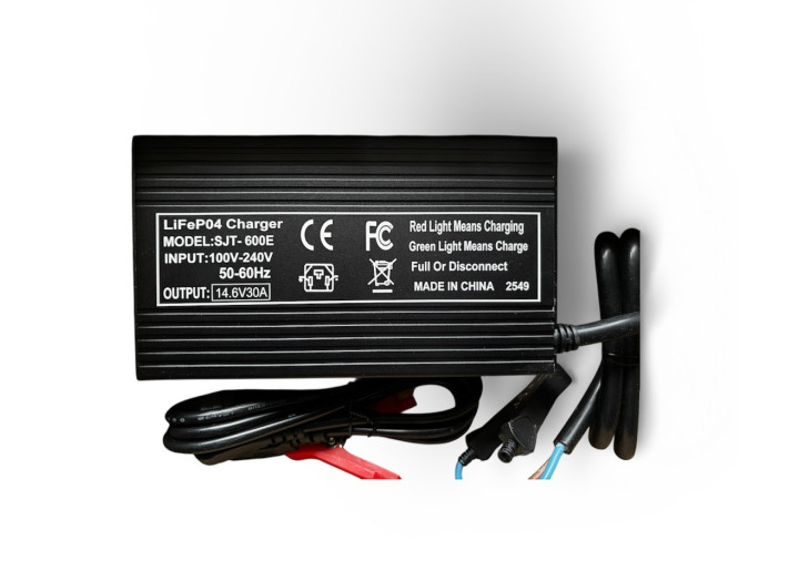 Потужний зарядний пристрій 30A 14,6В для LiFePO4 акумуляторів 12В з системами захисту